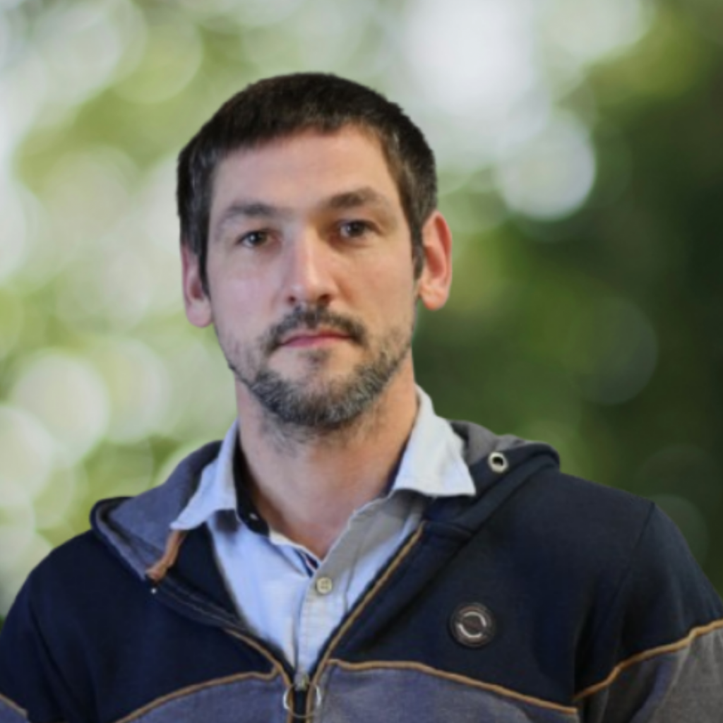 L'équipe Gaël GARNAUD
38 ans
Menuisier Agenceur
Saint-Cyr-en-Retz